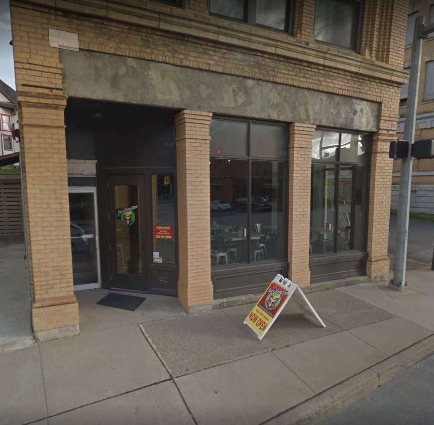Fox's Pizza Den, Fairmont, US
