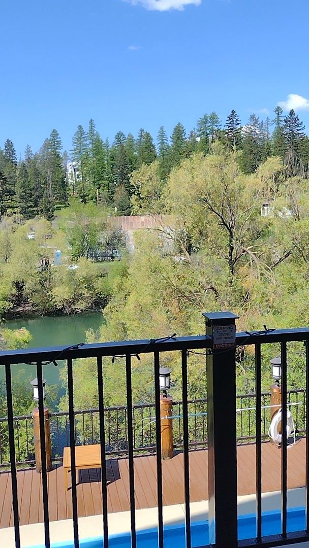 Pine Lodge on Whitefish River, Whitefish, US